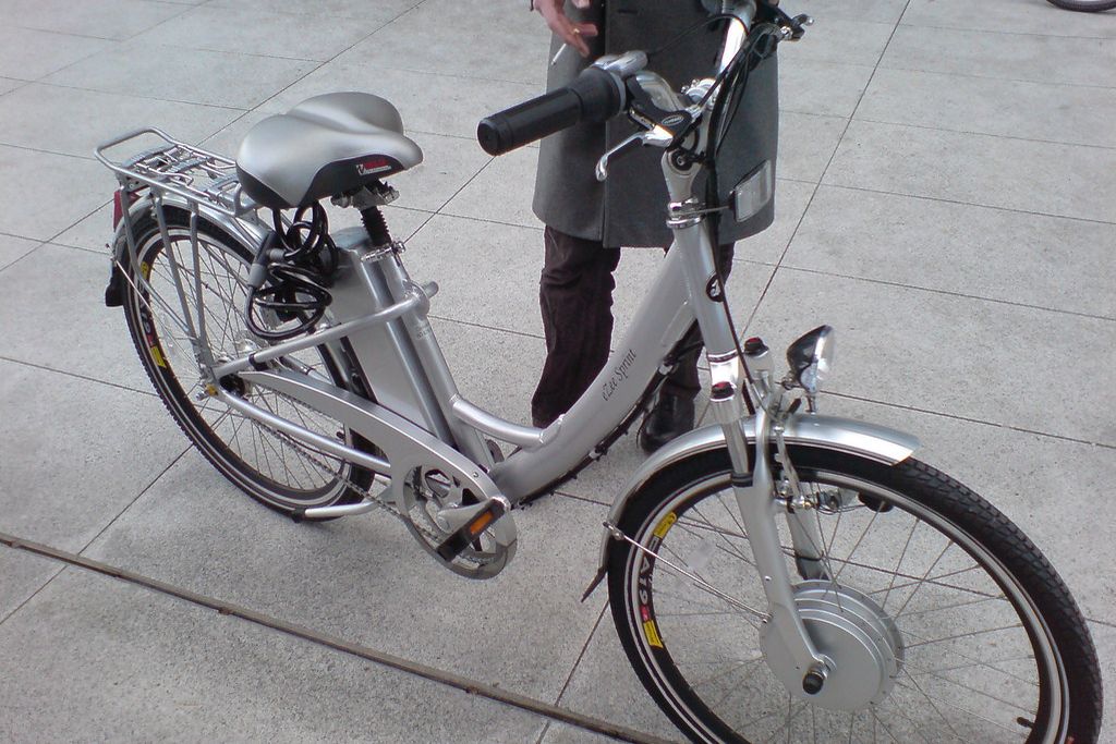 An electric bicycle with its battery mounted on the frame